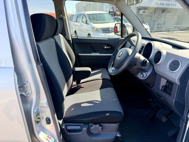 ���������ԑ����W�����ł�!���̋@��ɐ��񂲗��X������!