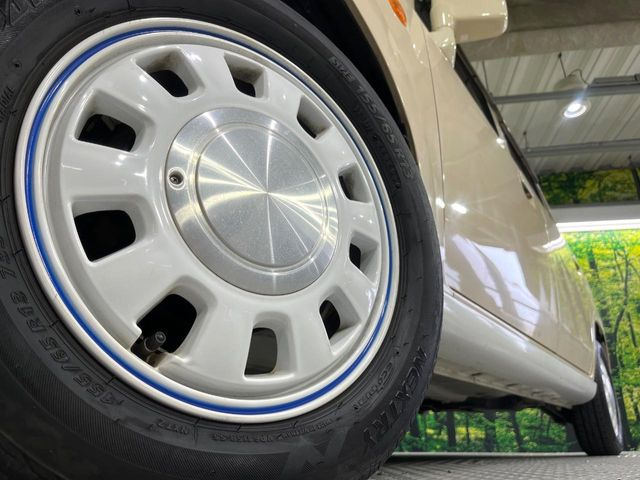 �y13�C���`�A���~�z�C�[���z�O�ςɃ}�b�`�����A���~�z�C�[���𑕒����Ă���܂��B�e��A���~�z�C�[����A�X�^�b�h���X�^�C�����戵�����Ă���܂��B���񂲑��k����������