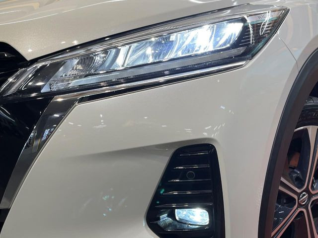 �yLED�w�b�h���C�g�z���V����ԑ��s�����ǍD�Ȏ��E���m�ۂ����S���ĉ^�]�ł��鍂�P�xLED�w�b�h���C�g�𑕔�!�_�����x�������A����d�͂��}�����Ă��܂��B