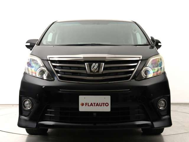 大迫力のフロントフェイスです!状態は非常にいいですが、コーティング施工により更なる質感をご提供できます。プランは数多く御座いますので、お気軽にお申し付けください!