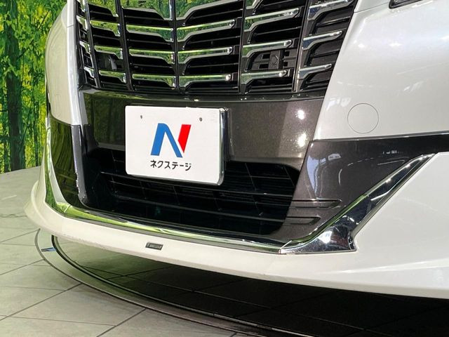 【モデリスタエアロ】人気のモデリスタエアロを装着!クルマの外観がよりスタイリッシュになり、街中で存在感あふれる1台に♪将来買い替える時にもリセールに影響しやすく、価値ある人気の装備です!