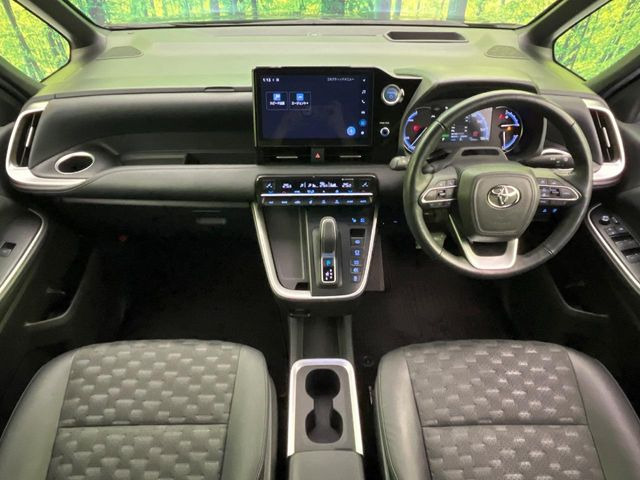 ヴォクシー1.8 ハイブリッド S-Z