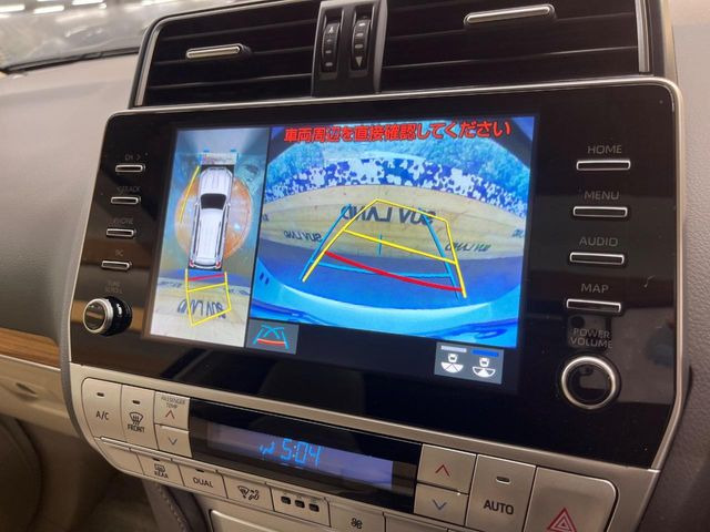 �y�p�m���~�b�N�r���[���j�^�[�z��p�̃J�����ɂ��A�ォ�猩���낵���悤�Ȏ��_��360�x�N���}�̎��͂��m�F���邱�Ƃ��ł��܂������p�������m�F���₷���A�����ꏊ�ł̐؂�Ԃ��⒓�Ԃ��X���[�Y�ɍs���܂��B