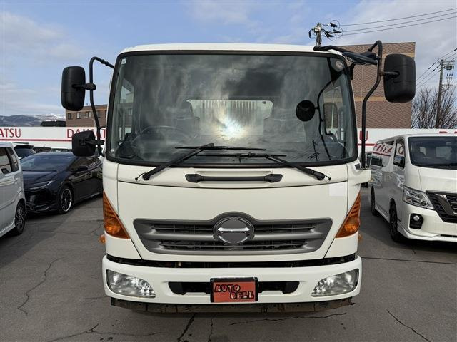 �S��3����3000km�̖����ۏؕt�ł�!���̂ق��A�L���ۏ؂����p�ӂ������Ă���܂�!���ۏ؂����t���ł��Ȃ��Ԏ���������܂��B�ڂ����͉c�ƃX�^�b�t�܂ł��₢���킹��������!