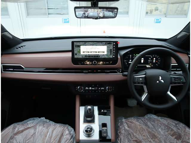 アウトランダーPHEV 2.4 P エグゼクティブ パッケージ 4WD