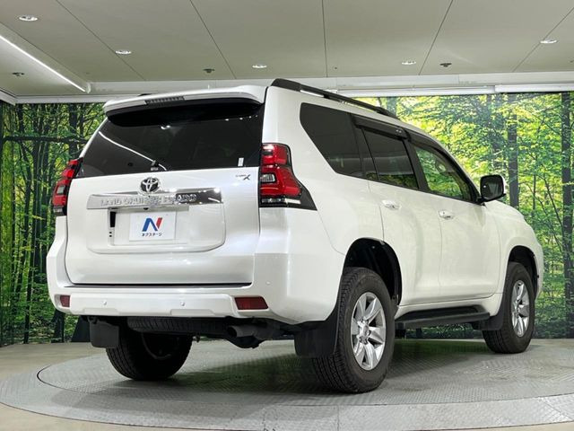 ☆全国のネクステージからお取り寄せが可能※!遠方の店舗に展示してあるクルマが気になる場合も、最寄りの店舗でご覧いただくことが可能です!是非私たちに要望をお聞かせください!※別途費用