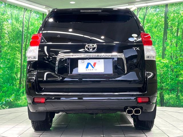 安心の最長10年・走行無制限保証(有償)をご用意。保証内容も充実はもちろん、無料点検&オイル交換や、年中無休の全国・24時間ロードサービスも付帯されておりますのでご安心下さい。