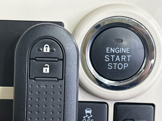 �y�L�[�t���[�V�X�e���z�J�o����|�P�b�g�ɓ��ꂽ�܂܂ł��h�A�̎{���E�������\�ȃX�}�[�g�L�[�𑕔��B�G���W���̃I���E�I�t�����J�M�����o���K�v����������Ƃ��Ă��֗��ł���