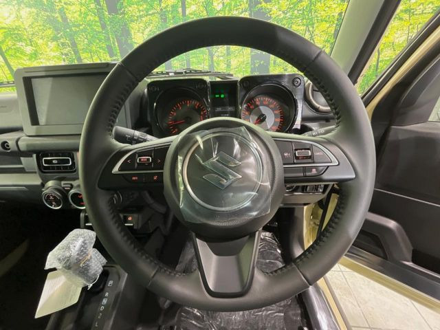 �y�����v�����X�e�A�����O�z�㎿�Ȋv���g�p���邱�ƂŁA��ɂ����������݂ƂĂ��^�]���₷���n���h���ł���