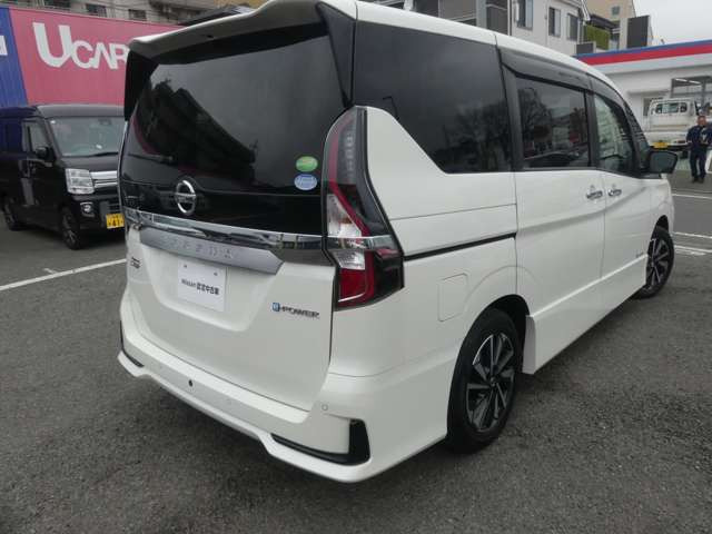 セレナ1.2 e-POWER ハイウェイスターV