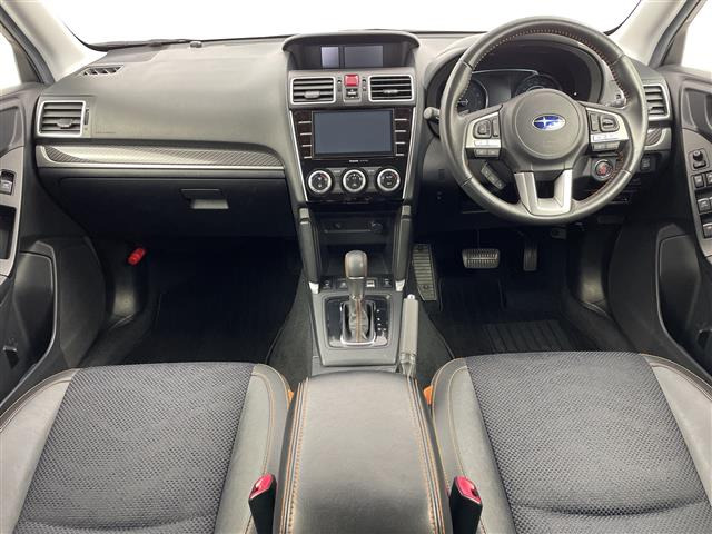 フォレスター2.0 エックスブレイク 4WD