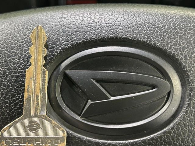 ���Ђł́A�S�ԁw�C�����Ȃ��x�̂��Ԃ̂ݎ�舵���Ă���܂��B��C�o�C���[�ɂ�錵�I�����d����̌�A���Ɍ�̎ԗ��`�F�b�N���s���A�l�N�X�e�[�W���F�肵�����i���Ȓ��ÎԂ����񋟂��Ă���܂��B