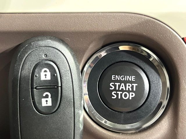 �y�L�[���X�X�^�[�g�V�X�e���z�J�o����|�P�b�g�ɓ��ꂽ�܂܂ł��h�A�̎{���E�������\�ȃX�}�[�g�L�[�𑕔��B�G���W���̃I���E�I�t�����J�M�����o���K�v����������Ƃ��Ă��֗��ł���