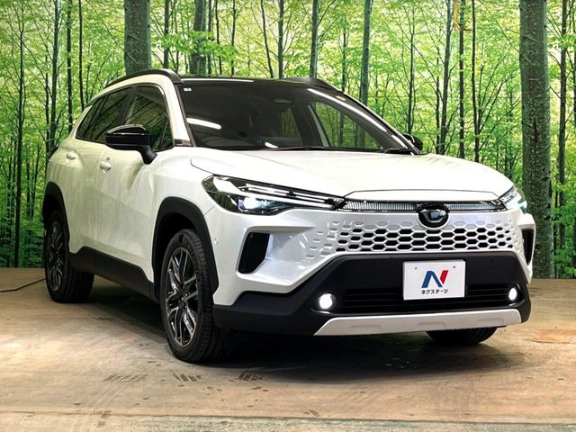 高透明度のガラス皮膜で撥水はもちろん、上質なツヤ・光沢を実現。紫外線や酸性雨から大切な愛車を保護し、色あせ・劣化を防止。「弾スプラッシュコート」、「弾プリミッサコート」からお選びいただけます。