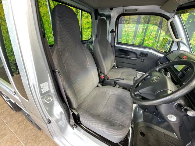 �^�]�ȃV�[�g���͎g�p�������Ȃ��A�ǍD�ȏ�ԂƂȂ��Ă��܂��B���J�Ɏg���Ă������Ƃ��悭�킩��܂��ˁB