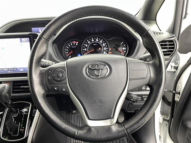 ヴォクシー2.0 ZS 煌