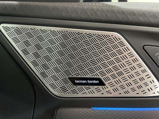 iX2xドライブ30 Mスポーツ 4WD