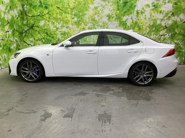 IS200t Fスポーツ