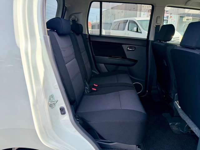 ���X�͍s�c�����R���̊��ˌ����_�̋߂��ɓX�܂��������܂��B���Ԃł��A�N�Z�X���₷���ꏊ�Ɍ�����܂��B�d�Ԃł��z���̍ۂ��Ŋ���JR���������w�܂ł��}���ɎQ��܂��B���C�y�ɂ��₢���킹������!