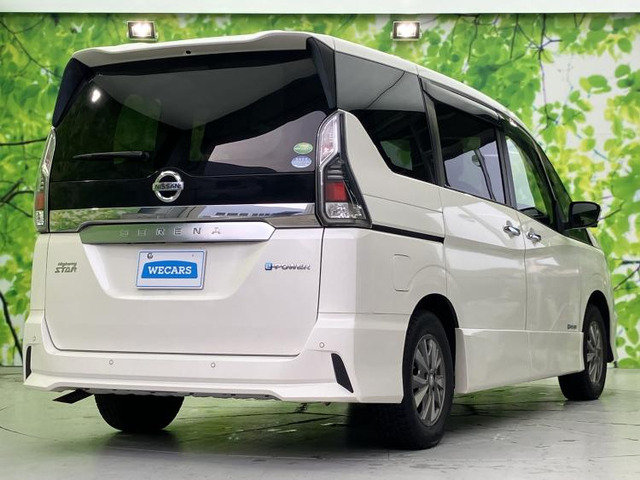 セレナ1.2 e-POWER ハイウェイスターV