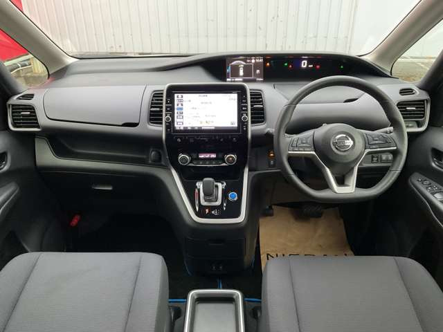 セレナ1.2 e-POWER X チェアキャブ スロープタイプ 車いす1名 サード仕様