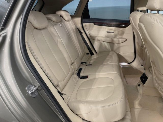 ���㕔���Ȃ��C�ɂȂ�悤�ȃL�Y�E�����ւ��蓙�A�傫�ȃ_���[�W�͂Ȃ��A�ǍD�ȏ�Ԃł��B