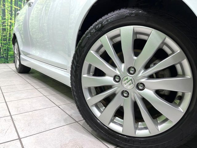 �y����16�C���`�A���~�z�C�[���z�O�ςɃ}�b�`���������A���~�z�C�[���𑕒����Ă���܂��B�e��ЊO�A���~�z�C�[����A�X�^�b�h���X�^�C�����戵�����Ă���܂��B���񂲑��k����������