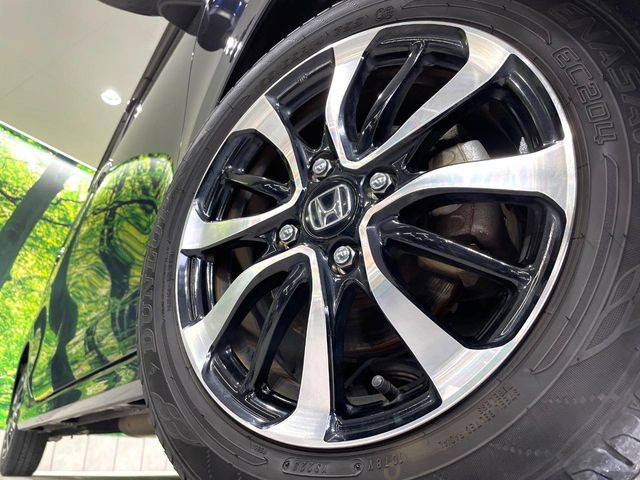 �y����14�C���`�A���~�z�C�[���z�O�ςɃ}�b�`���������A���~�z�C�[���𑕒����Ă���܂��B�e��ЊO�A���~�z�C�[����A�X�^�b�h���X�^�C�����戵�����Ă���܂��B���񂲑��k����������