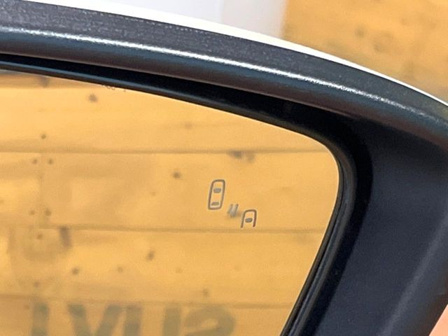 �y�u���C���h�X�|�b�g���[�j���O�z���s���A�h�A�~���[�̎��p�ɂȂ�₷���ӏ��Ɍ㑱�Ԃ��ڋ߂���ƃT�C�h�~���[�t�߂Ɍx����\���A�h���C�o�[�ɒ��ӊ��N�����Ă���܂��B