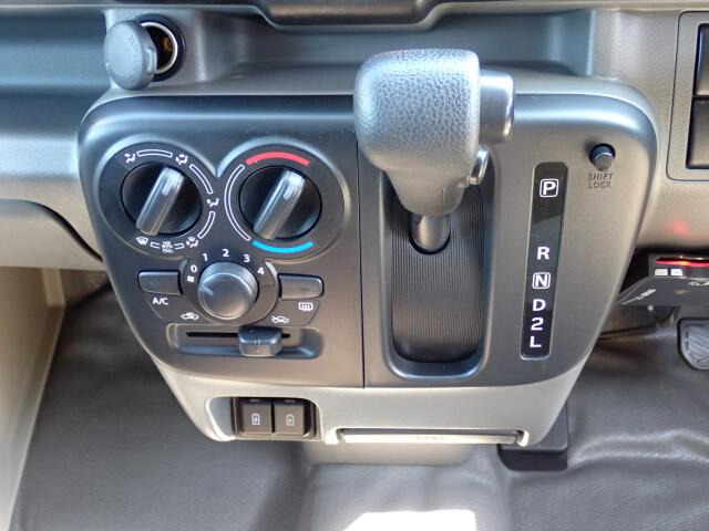 �V�t�g�ƃG�A�R���ł��B�_�C�������̃}�j���A���G�A�R���ɂȂ�܂��B�V���v���Ŏg���₷��!