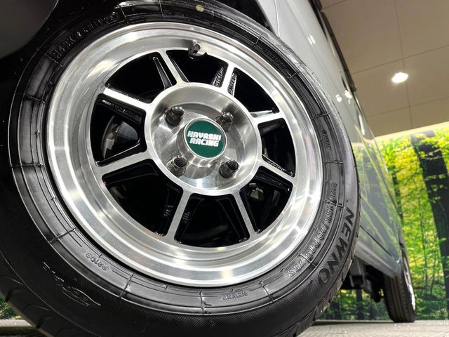 �y13�C���`�A���~�z�C�[���z�O�ςɃ}�b�`�����A���~�z�C�[���𑕒����Ă���܂��B�e��A���~�z�C�[����A�X�^�b�h���X�^�C�����戵�����Ă���܂��B���񂲑��k����������