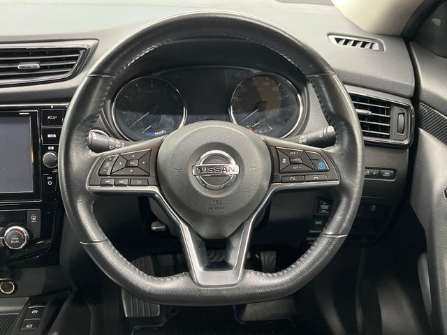 �y�����v�����X�e�A�����O�z�㎿�Ȋv���g�p���邱�ƂŁA��ɂ����������݂ƂĂ��^�]���₷���n���h���ł���