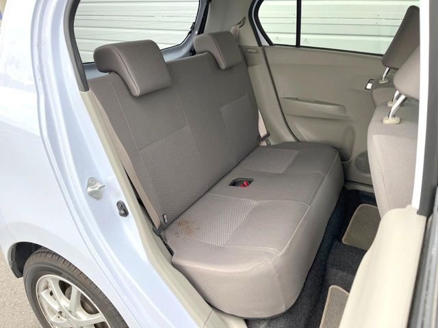 �L�X�Ƃ���2��ڃV�[�g�͋��Z���������A���S�n�����K!�F�B��Ƒ��Ƃ̂��o�����ɂ҂�����ł��B�x�r�[�V�[�g��`���C���h�V�[�g�g�p�������K�ɂ��߂�������������\���ȋ�Ԃ��m�ۂ��Ă��܂��B