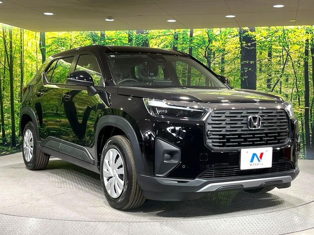 高透明度のガラス皮膜で撥水はもちろん、上質なツヤ・光沢を実現。紫外線や酸性雨から大切な愛車を保護し、色あせ・劣化を防止。「弾スプラッシュコート」、「弾プリミッサコート」からお選びいただけます。