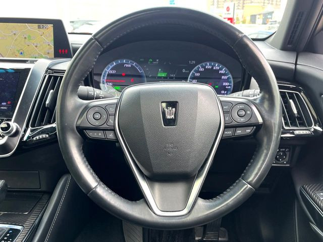 �y�����v�����X�e�A�����O�z�㎿�Ȋv���g�p���邱�ƂŁA��ɂ����������݂ƂĂ��^�]���₷���n���h���ł���