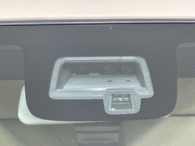 �y�X�Y�L �Z�[�t�e�B�T�|�[�g�z���s���ɑO���̎ԗ�����F�����A�Փ˂������Ȏ��͌x��ƃu���[�L�ŏՓˉ���Ɣ�Q�y�����A�V�X�g�B�����S�Ƀh���C�u�����y���݂��������܂��B