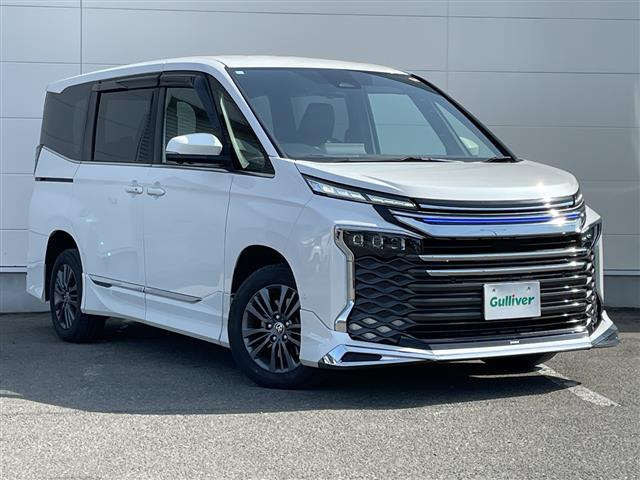 ヴォクシー1.8 ハイブリッド S-Z E-Four 4WD