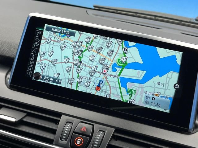 �������i�r:��̊��̂���i�r�́A����������ԓ������o���Ă���܂��B�I�[�f�B�I�@�\���[�����Ă���܂��̂ŁA�^�]�����y���߂܂���