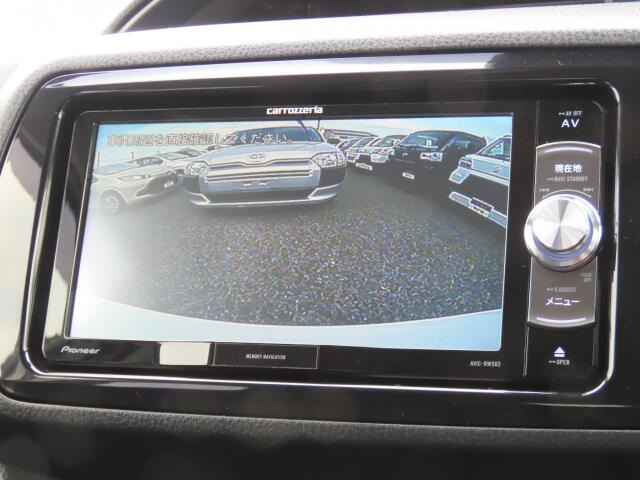 �o�b�N�J�����𑕔����Ă���܂��B���Ԏ��ɑ�ϖ𗧂��܂����^�]�����ȕ��̖����ɂȂ��Ă���܂��B