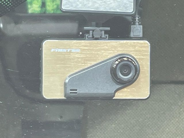 �y�h���C�u���R�[�_�[�z�h���C�u���R�[�_�[����!���s���͂������A������^�]�⎖�̂ɑ��������ہA�f���ŋL�^���A����̃��X�N�ɔ����܂��B���L�^�pSD�J�[�h�͂��q�l�����g�ł��������������K�v������܂��B