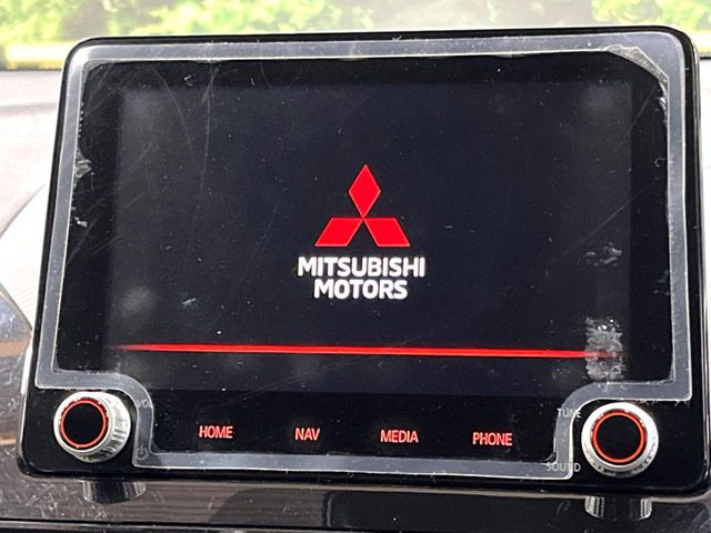 �y�����i�r�z�l�C�̏����i�r�𑕔����Ă���܂��B�i�r�̎g���₷���͂������A�I�[�f�B�I�@�\���[��!�L�����v�◷�s�͂������A�ʋ΂┃�����ȂǕ��i�̃h���C�u���y�����Ȃ�͂���