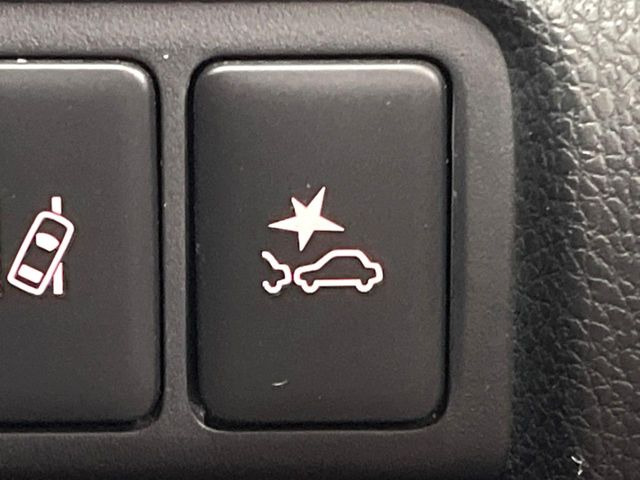 �y�O�He-Assist�z���s���ɑO���̎ԗ�����F�����A�Փ˂������Ȏ��͌x��ƃu���[�L�ŏՓˉ���Ɣ�Q�y�����A�V�X�g�B�����S�Ƀh���C�u�����y���݂��������܂��B