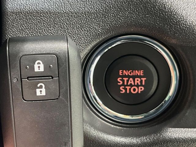 �y�L�[���X�X�^�[�g�V�X�e���z�J�o����|�P�b�g�ɓ��ꂽ�܂܂ł��h�A�̎{���E�������\�ȃX�}�[�g�L�[�𑕔��B�G���W���̃I���E�I�t�����J�M�����o���K�v����������Ƃ��Ă��֗��ł���