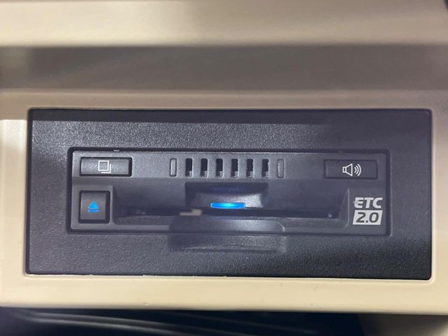 【ETC】高速道路の料金所をストレスなく通過!話題のスポットやサービスエリアに多い「スマートIC」利用時は必須のアイテムです。当店でセットアップを実施、ご納車当日からすぐにご利用いただけます!