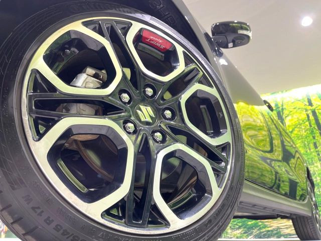 �y����17�C���`�A���~�z�C�[���z�O�ςɃ}�b�`���������A���~�z�C�[���𑕒����Ă���܂��B�e��ЊO�A���~�z�C�[����A�X�^�b�h���X�^�C�����戵�����Ă���܂��B���񂲑��k����������