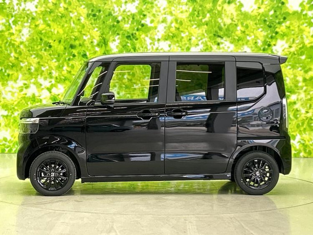 N-BOXカスタムブラック スタイル