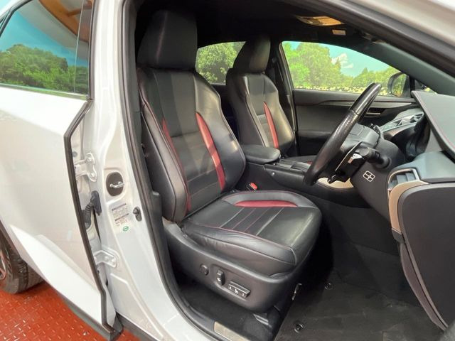 �y��p�X�|�[�c�V�[�g�z�z�[���h���ɗD��A�J�[�u���̑̂������}�����Ă���܂��B�܂��A�̂Ƀt�B�b�g���邩�獘��w�������ɂ����A�����O�h���C�u�⍂�����s�ł����K�ɂ��߂������������܂���