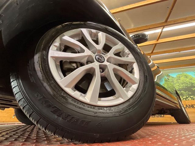 �y����17�C���`�A���~�z�C�[���z�O�ςɃ}�b�`���������A���~�z�C�[���𑕒����Ă���܂��B�e��ЊO�A���~�z�C�[����A�X�^�b�h���X�^�C�����戵�����Ă���܂��B���񂲑��k����������