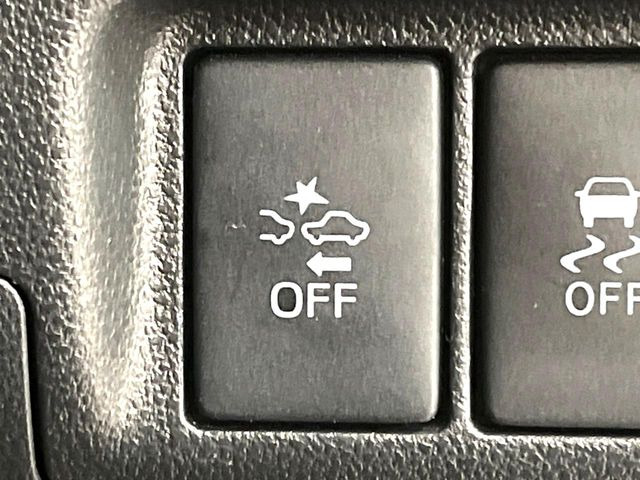 �y�X�}�[�g�A�V�X�g�z���s���ɑO���̎ԗ�����F�����A�Փ˂������Ȏ��͌x��ƃu���[�L�ŏՓˉ���Ɣ�Q�y�����A�V�X�g�B�����S�Ƀh���C�u�����y���݂��������܂��B