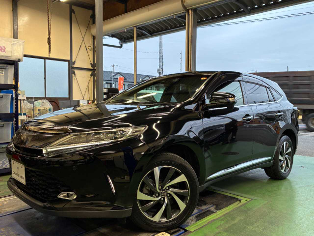 ハリアー2.0 プレミアム メタル アンド レザーパッケージ